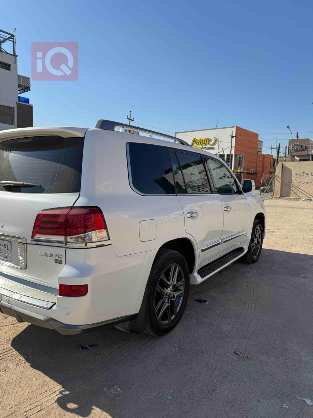 Lexus LX